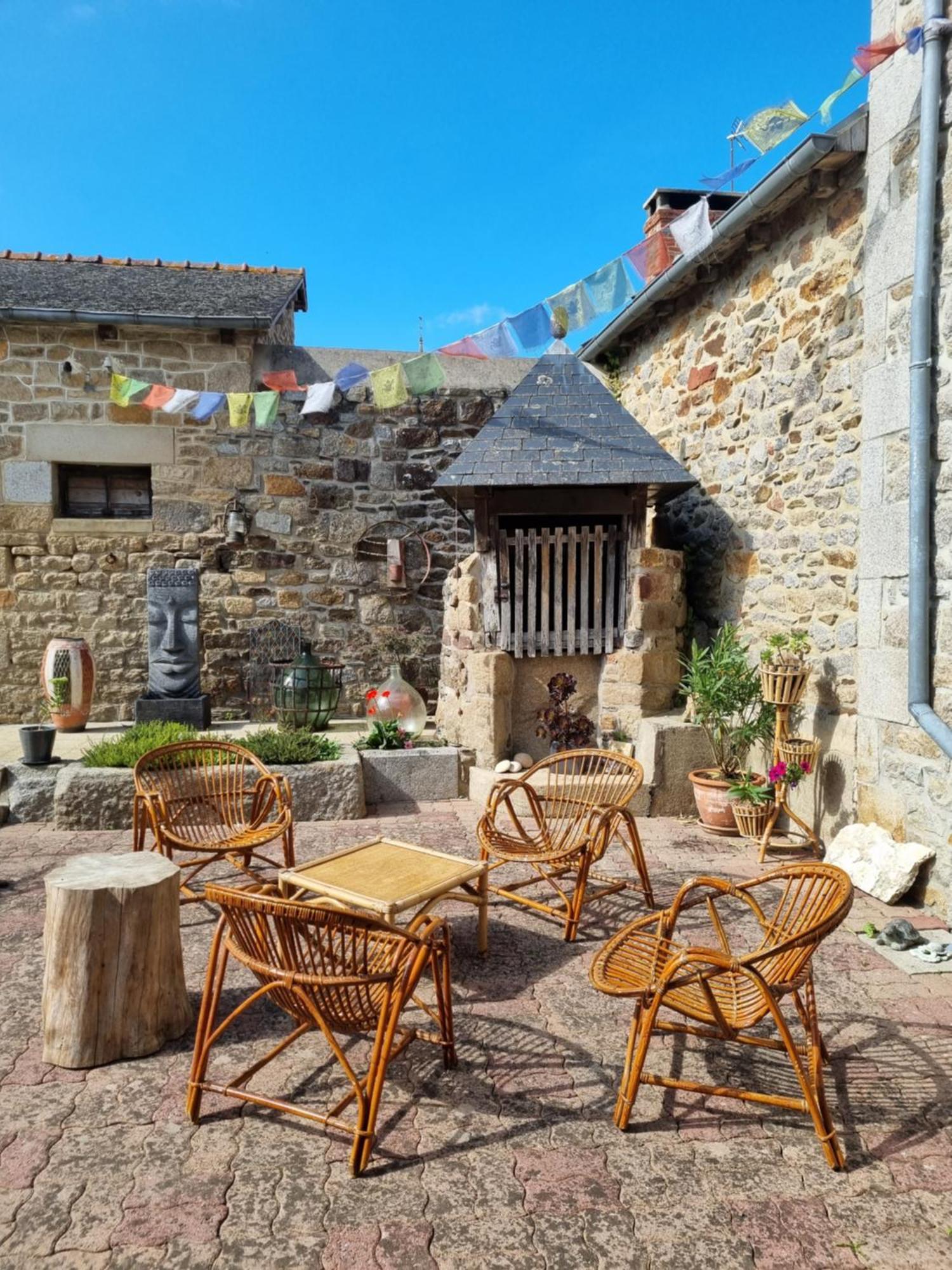 Les Forges Du Lou Apartment Jugon-les-Lacs Exterior photo